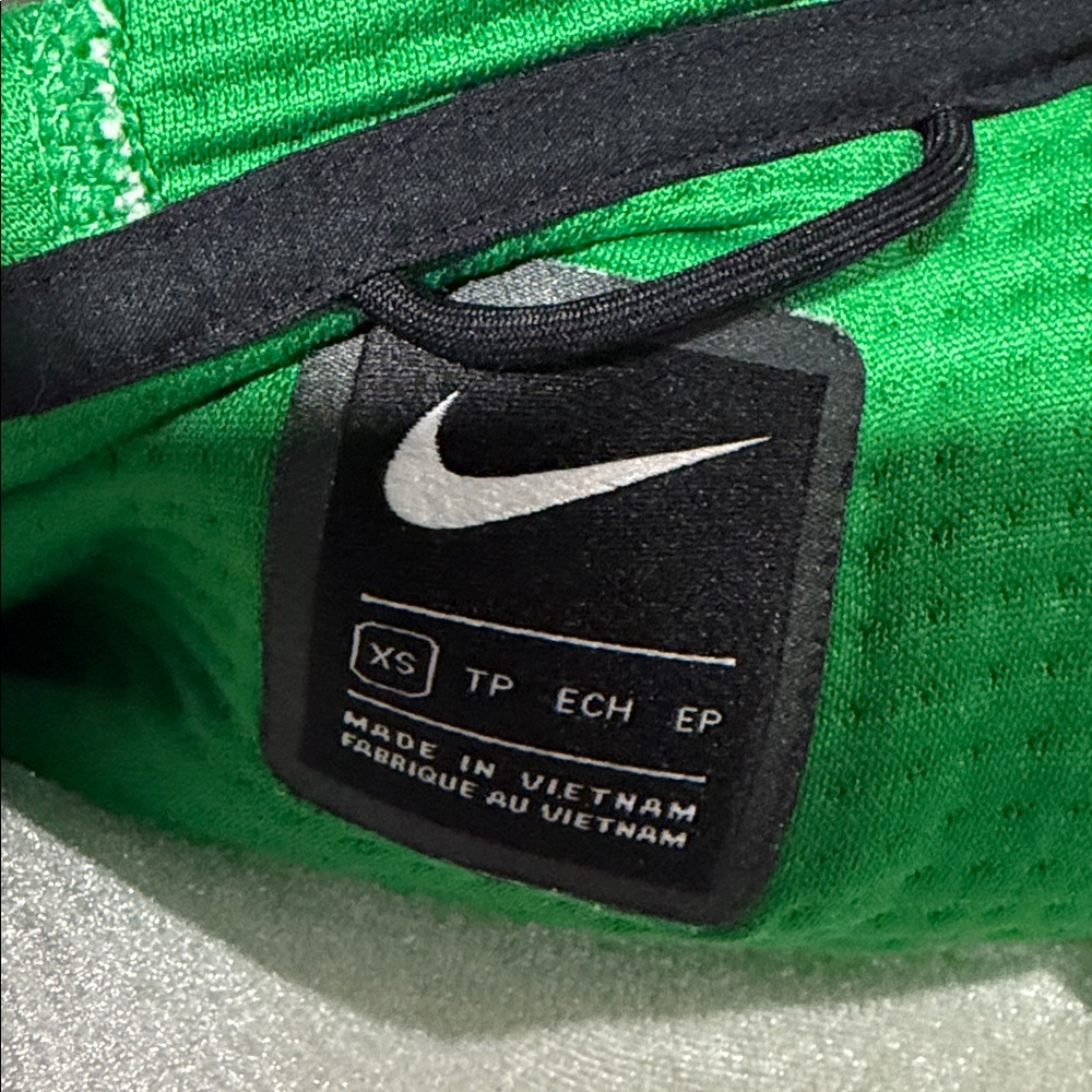 Nike Women's White Tech Fleece Engineered Full-Zip Hoodie XS - Picture 6 of 6